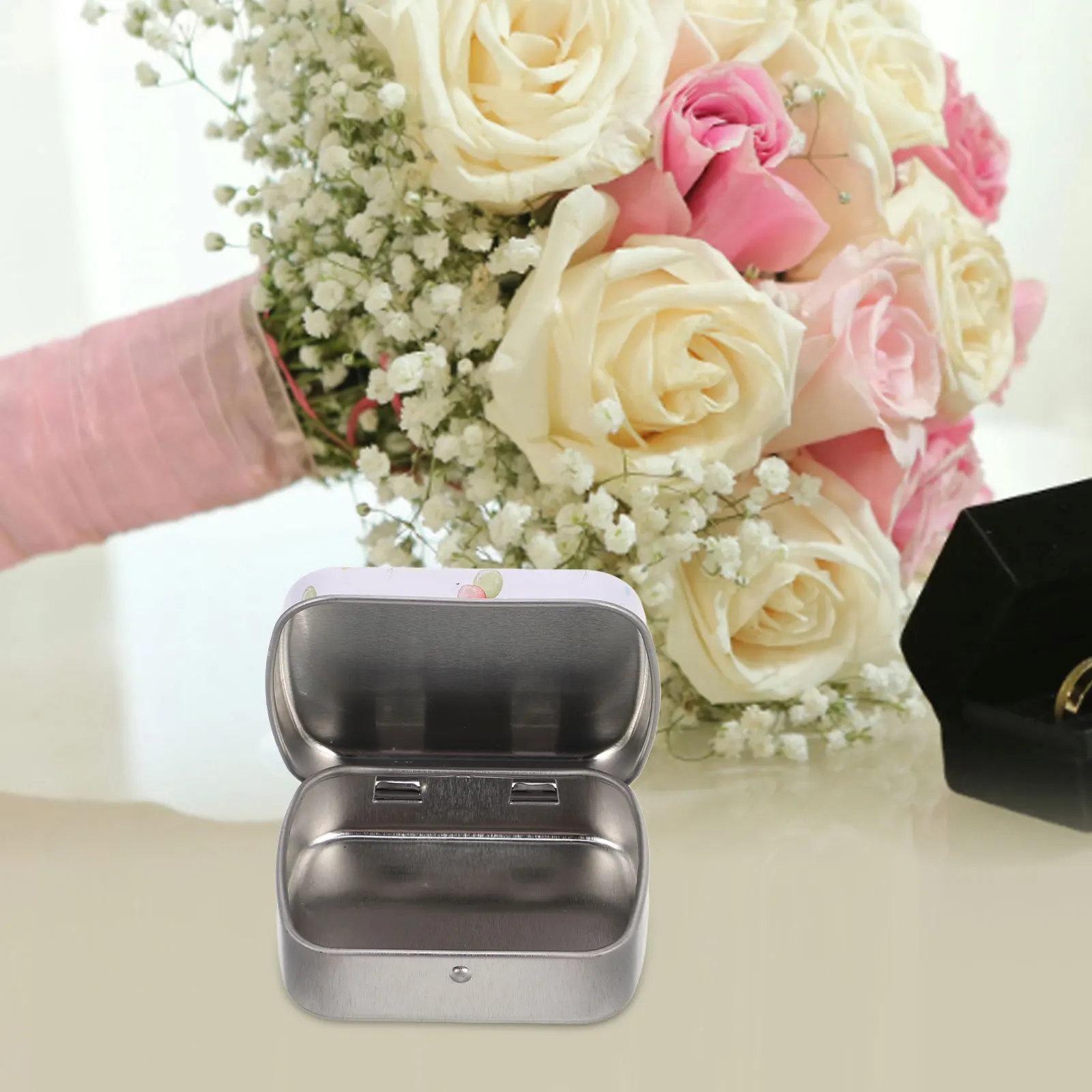 

4 Pcs Mini Tin Boxes Empty Mint Tins Metal Storage Containers Candy Case Small Jewelry Box Snack Container Hinged Lid Box