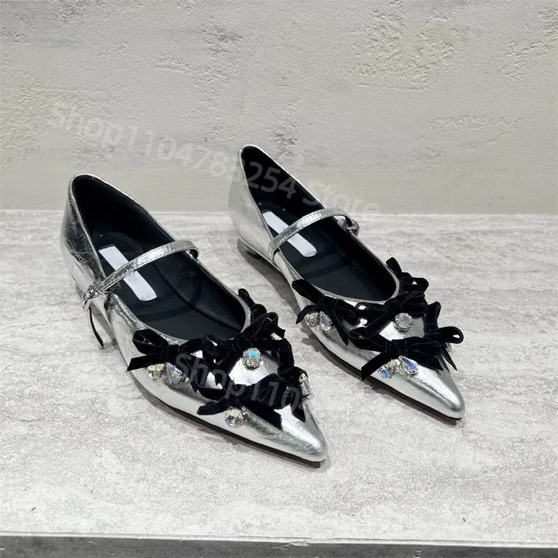 

French Women's Singles Shoes 2025 Spring and Autumn New Rhinestone Temperament Pointed Toe Low-heeled Mary Jane Shoes