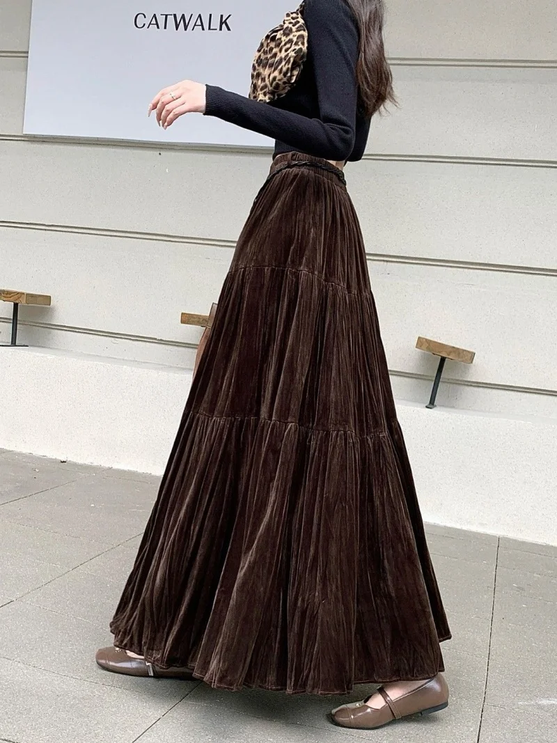 

New Design Women's Elegant Velvet Midi Skirt Vintage, High Waisted Tiered Cake Skirt for Autumn Winter w1391