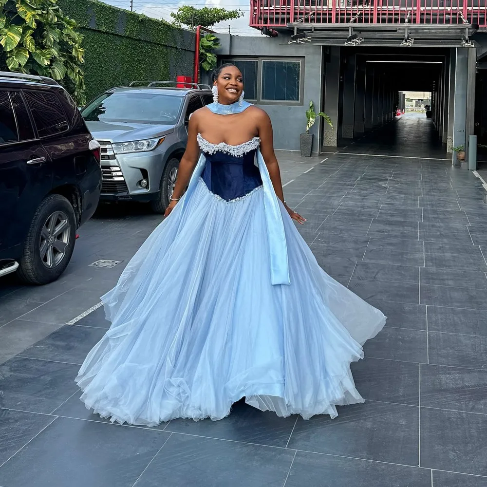 ชุดราตรีสีฟ้าอ่อนประดับลูกปัดคริสตัล สายเดี่ยวสีตัดกัน ชุดราตรีงานเลี้ยงแบบคอร์เซ็ทผูกหลัง ชุดวันเกิด 2025-2026