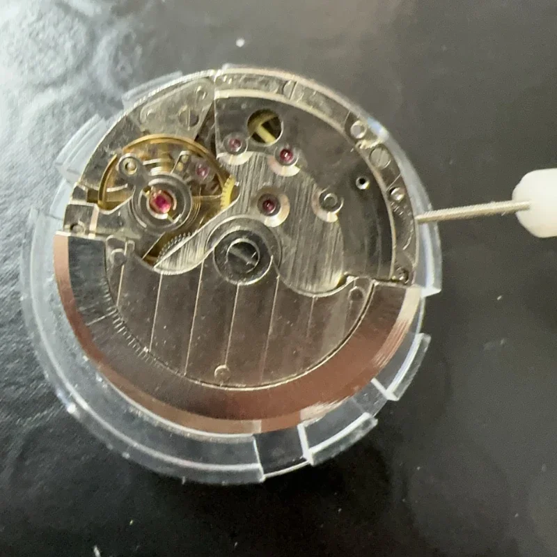 2813 Imitation Western four-needle mechanical white dial 6.9 small seconds 3 o'clock white dial calendar