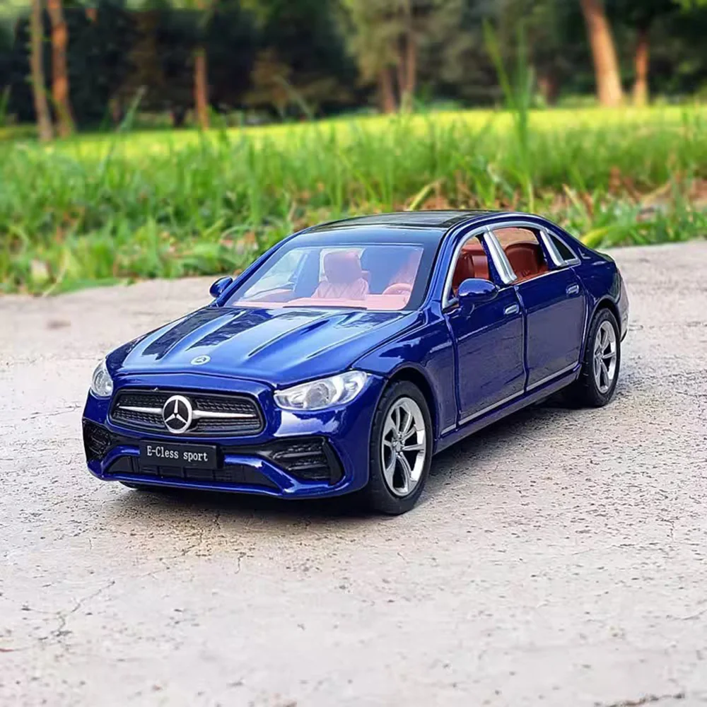 1:32 합금 벤츠 E300L 모델 자동차 장난감 가벼운 음악 6 문 열림 소형 자동차 바퀴 당겨 차량 유아 어린이 선물