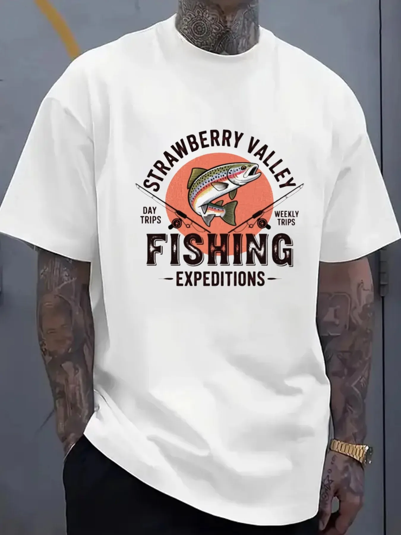 Strawberry Valley Fishing T-Shirt Men's Round Neck T-Shirt White Limited Edition Fun Lightweight Style Suitable for Casual Wear Ideal for Summer Outdoor Activities Summer and Autumn Daily Casual T-Shirt Easter Gift