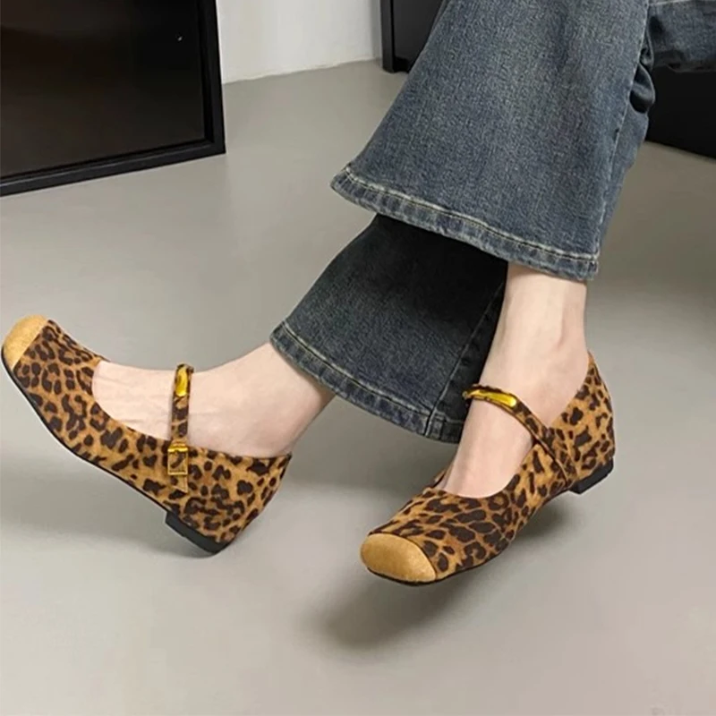 

Leopard Women Flats Shoes Square Toe Loafers Sandals 2025 Summer New Designer Sport Casual Shoes Retro Leather Zapatos Sandalias