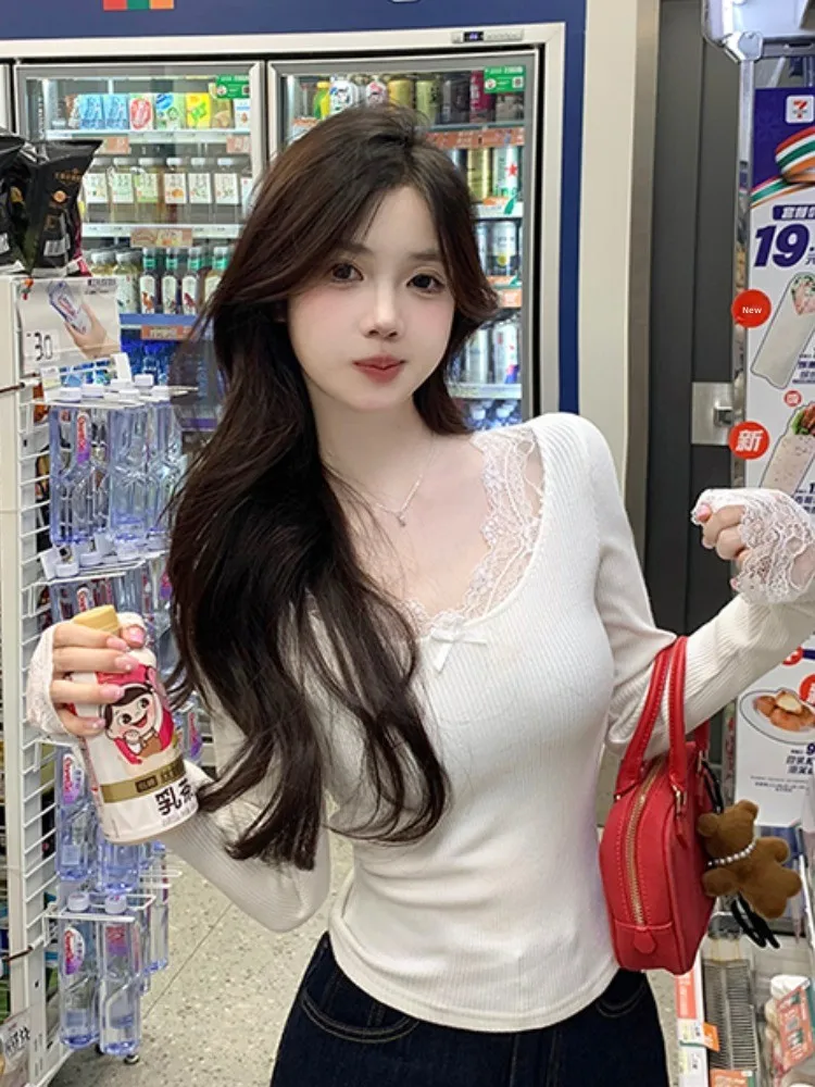 Bla Lace Trim Knitted T-irt Women's Slim Fit Base irt Inner Wear French Sle Pure Color V-Ne ort Sve Top