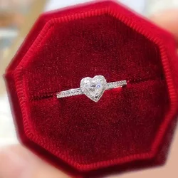 Huitan AA Heart Cubic Zirconia Wedding Rings for Women Luxury Silver Color Proposal Engagement Ring Temperament Ladies Jewelry