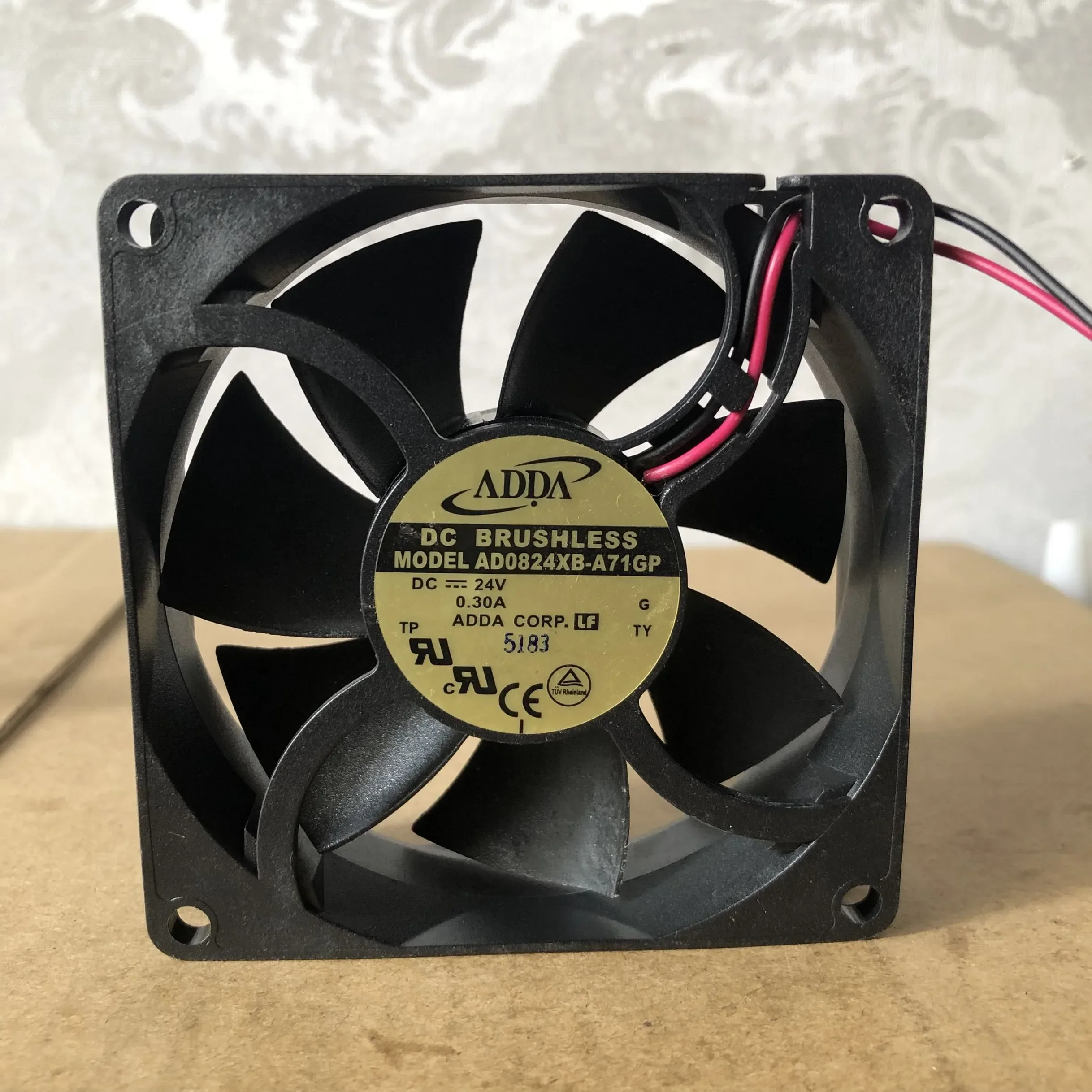 

ADDA AD0824XB-A71GP DC 24V 0.3A 80x80x25mm 2-Wire Server Cooling Fan