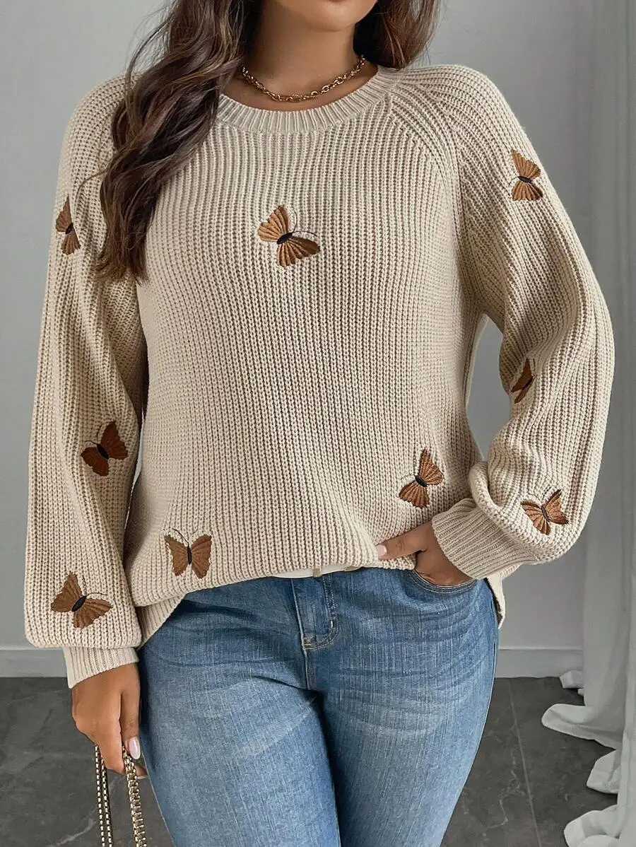 

Cream Knit Pullover with Embroidered Butterfly Motifs, Long Sleeve Loose Fit