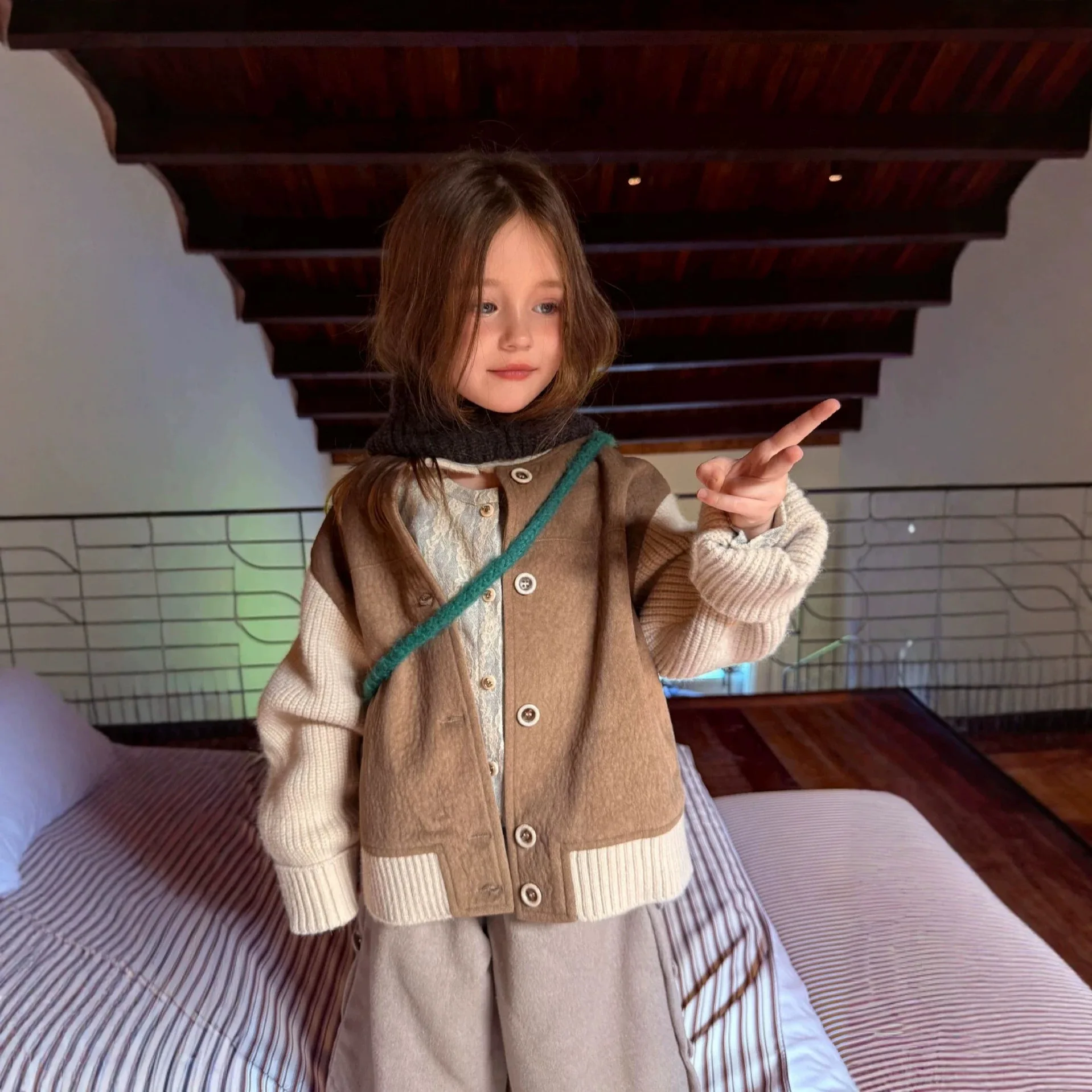 Children's 2026 Autumn New French High-end Retro Maillard Style Jacket Top Girls' Western-style Patchwork Jacket
