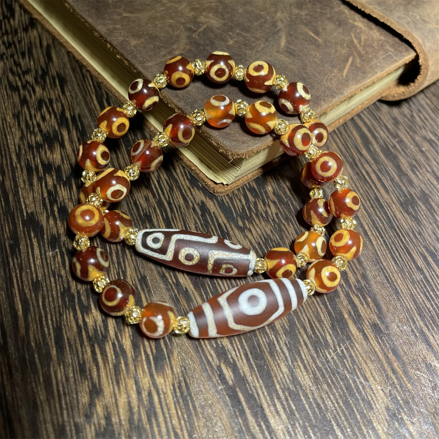 1pcs/lot Natural Agate Three Eyes Nine Eyes Pattern Dzi Bracelet red 30×10mm Design style Handmade Ethnic style both sexes