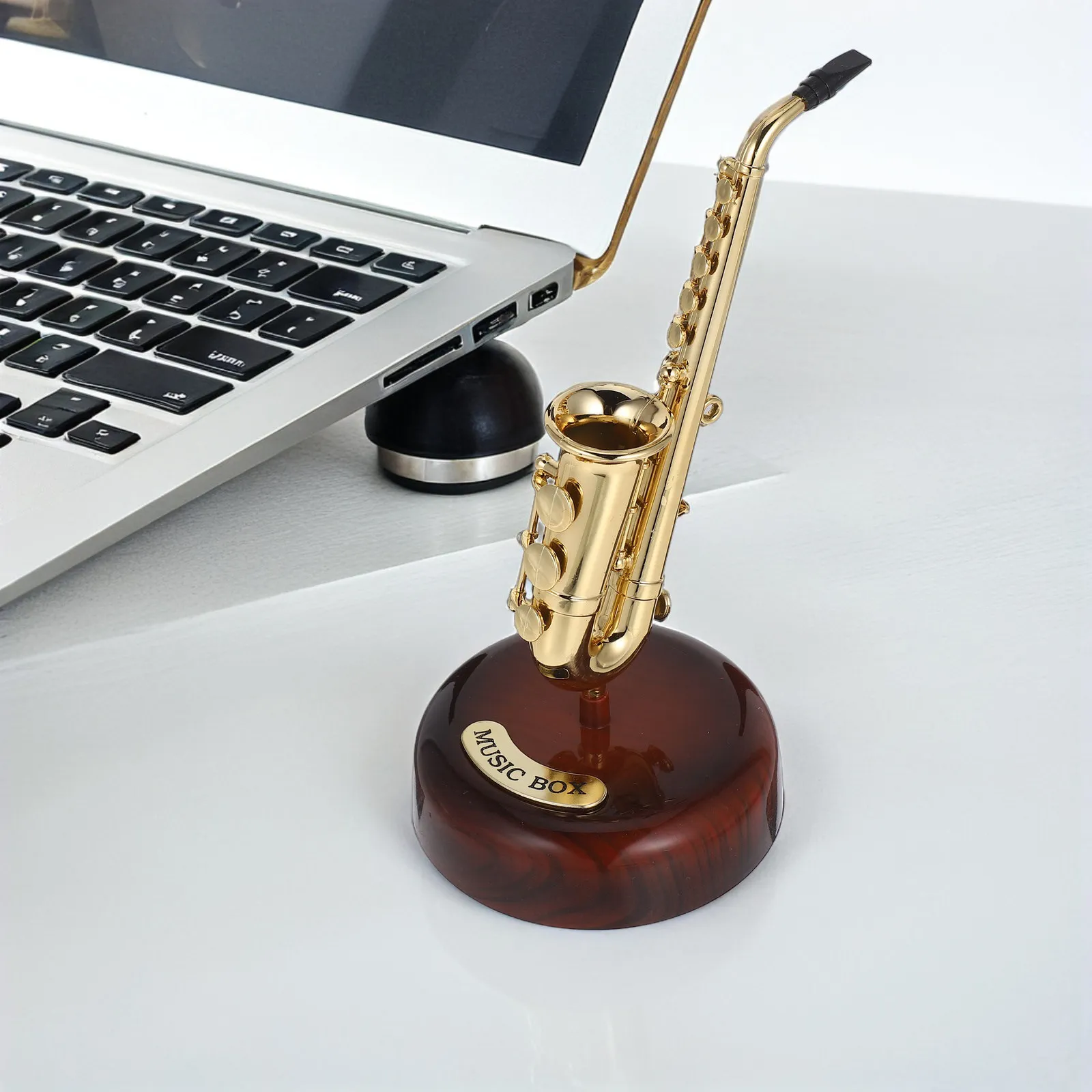 Saxophone Music Box Simple Elegant Plastic Musical Instrument Decor Desktop Ornament Creative Plastic Music Box Decoration Gift