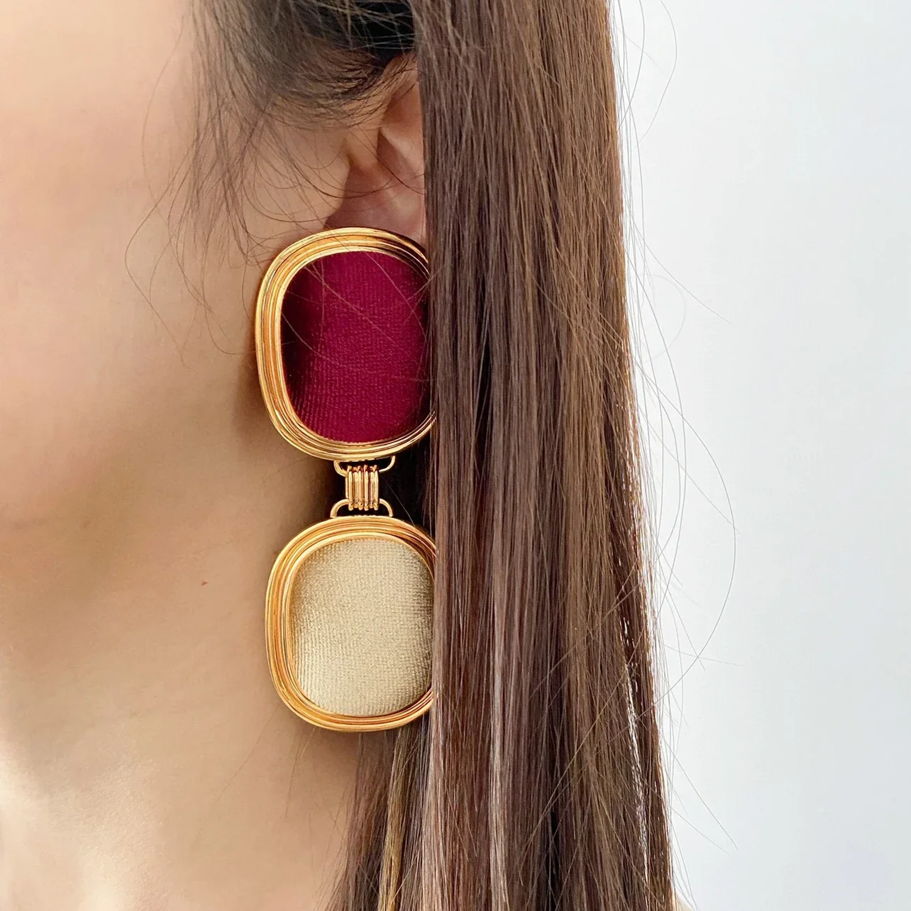 Fashion Designer Brand Black Wine Red Velvet Ear Clip Vintage Earring Women Charm Luxury Jewelry Party Trend