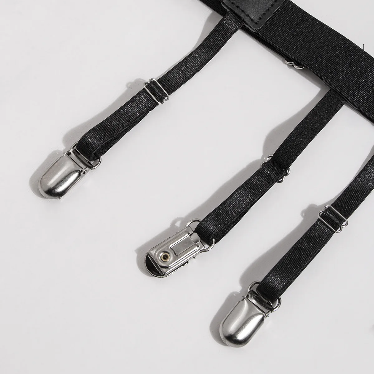 2pcs Men Shirt Stays Belt With Locking Clamps Adjustable Elastic Shirt Tuckers Garters Shirt Holders Leg Thigh Suspender Strap