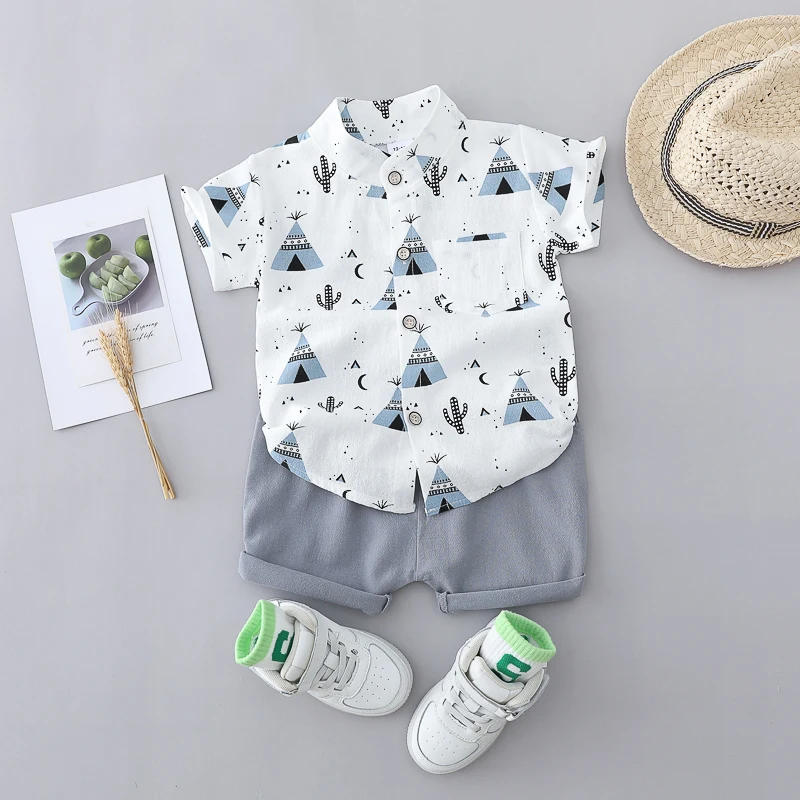 2PCS Children\'s Summer 100% Cotton Random Full Print Triangle Pattern Short Sleeved Stand up Collar Shirt and Shorts Set