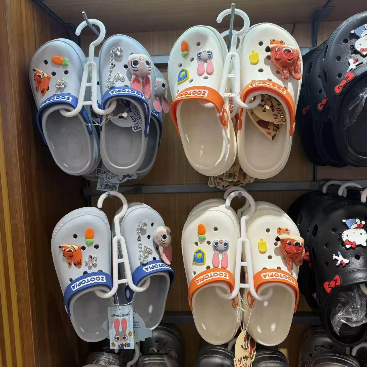 

Disney Zootopia Platform Clog Sandals Cute Cartoon Thick Sole Hole Slippers Women Comfortable Summer Casual Indoor Outdoor Beach