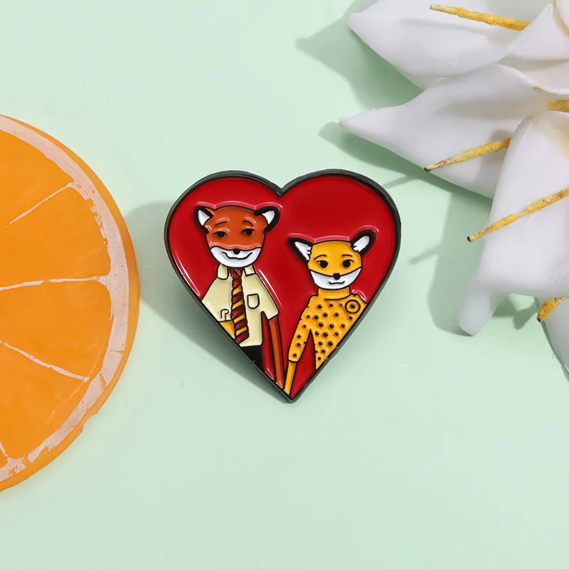 Comedy Movies The Fantastic Mr Fox Couple Love Brooch Enamel Pin Funny Heart Badge Lapel Jewelry Gift for Fans Wholesale