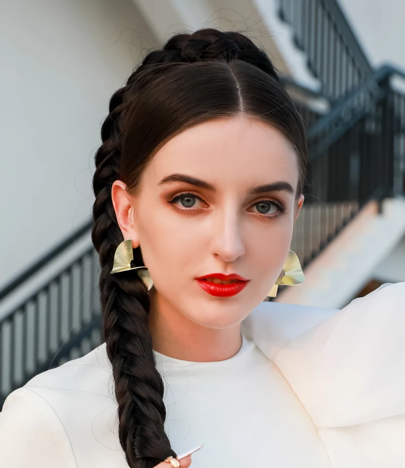 ゴールデン3d-s字型メタルイヤリング-エレガントで普段使いできるファッショナブルな絶妙な新作春モデル-キラキラ輝く装飾アクセサリー