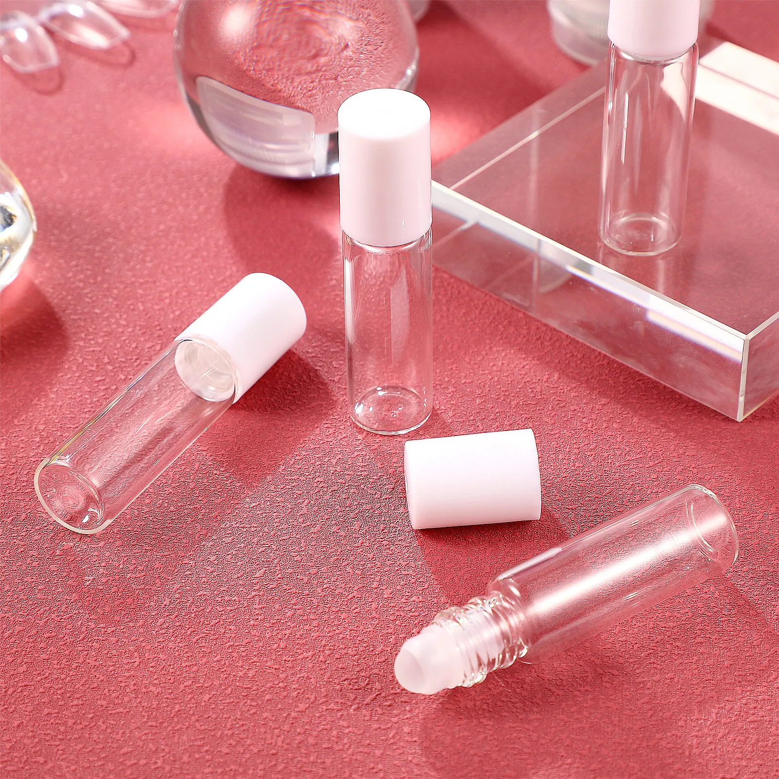 

12Pcs 5ml Refillable Glass Roll on Bottles Essential Oil Perfume Travel Friendly Durable Transparent Design Roll on Bottles