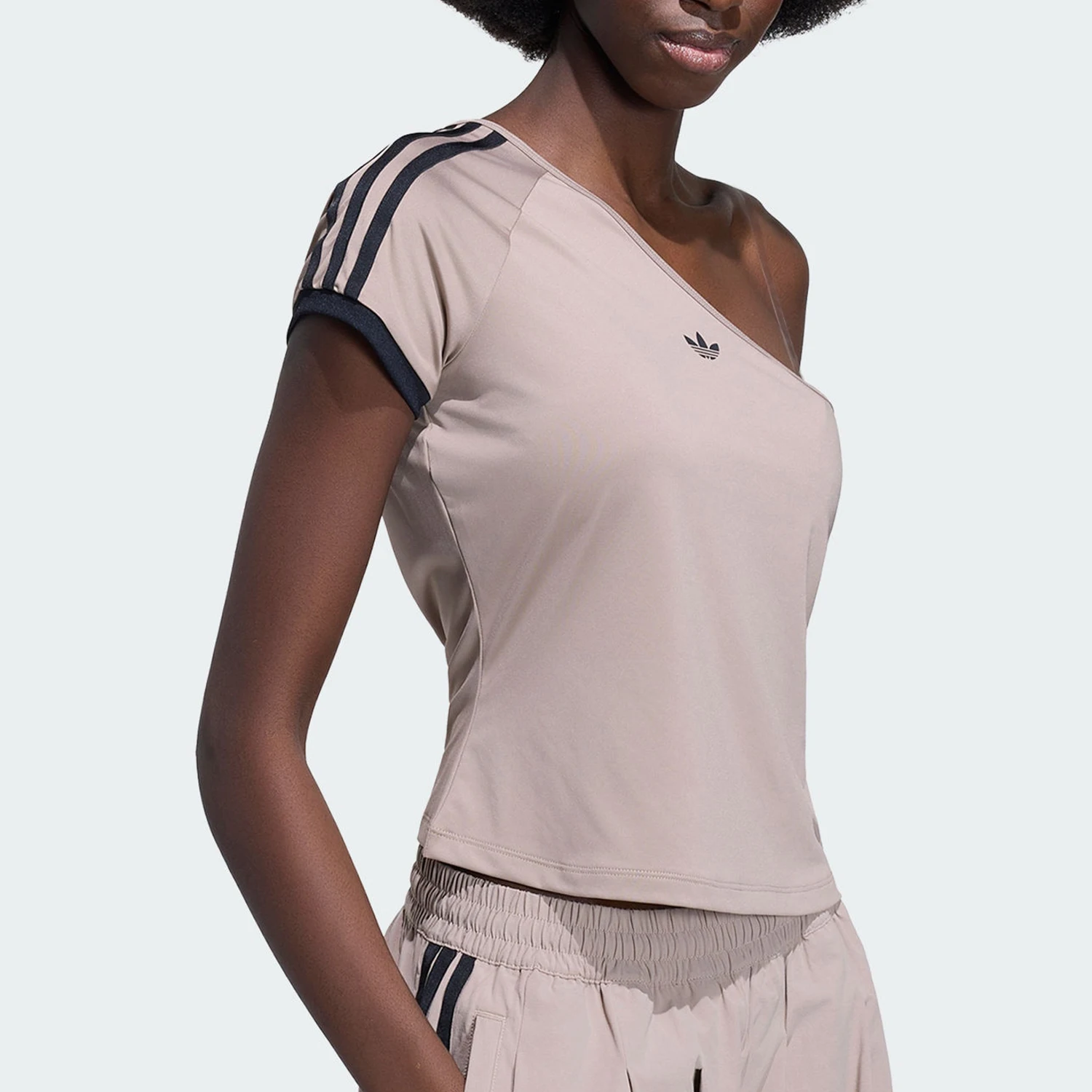 adidas-genuine-clover-women's-off-shoulder-slanted-shoulder-casual-short-sleeved-t-shirt-ky5181