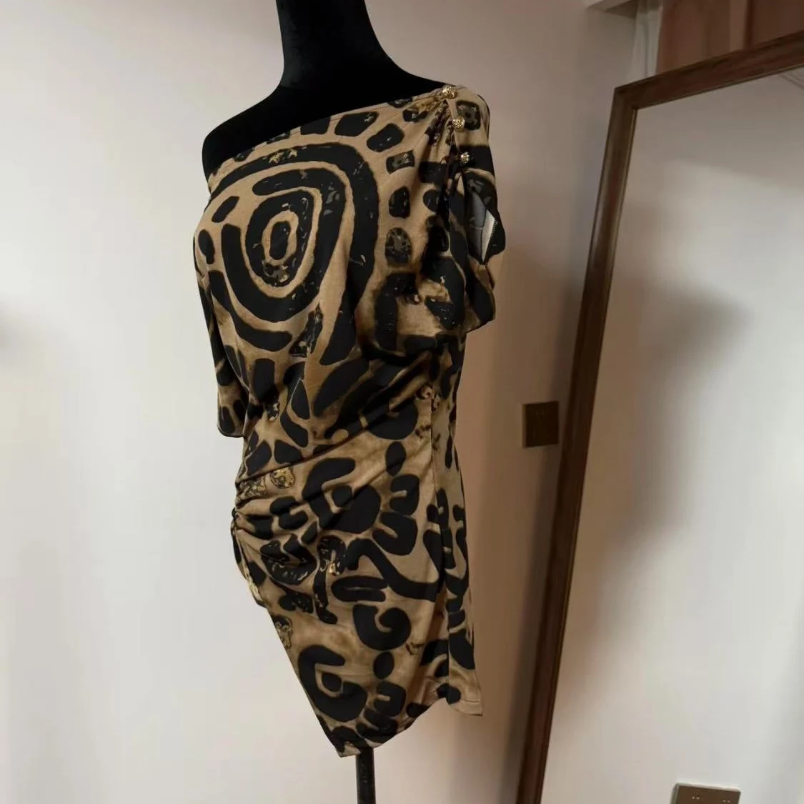 Latin Dance Tops Schuine Schouder Onregelmatige Tops Vrouwen Oefenkleding Rumba Salsa Danskleding Club Ballroom Tops DNV24285