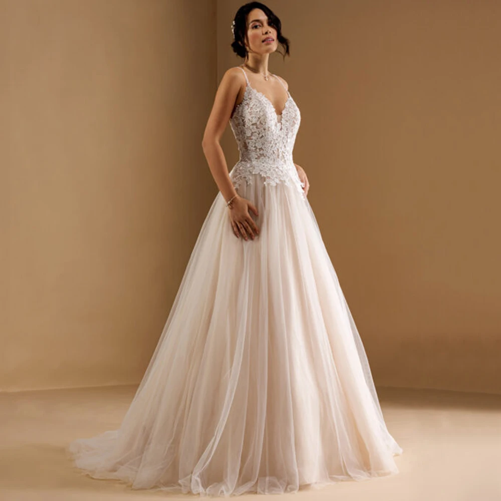 Champagne Spaghetti Straps Tulle Wedding Dress V-Neck Applique Sleeveless A-Line Sexy Open Back Bridal Custom Made Marriage Gown