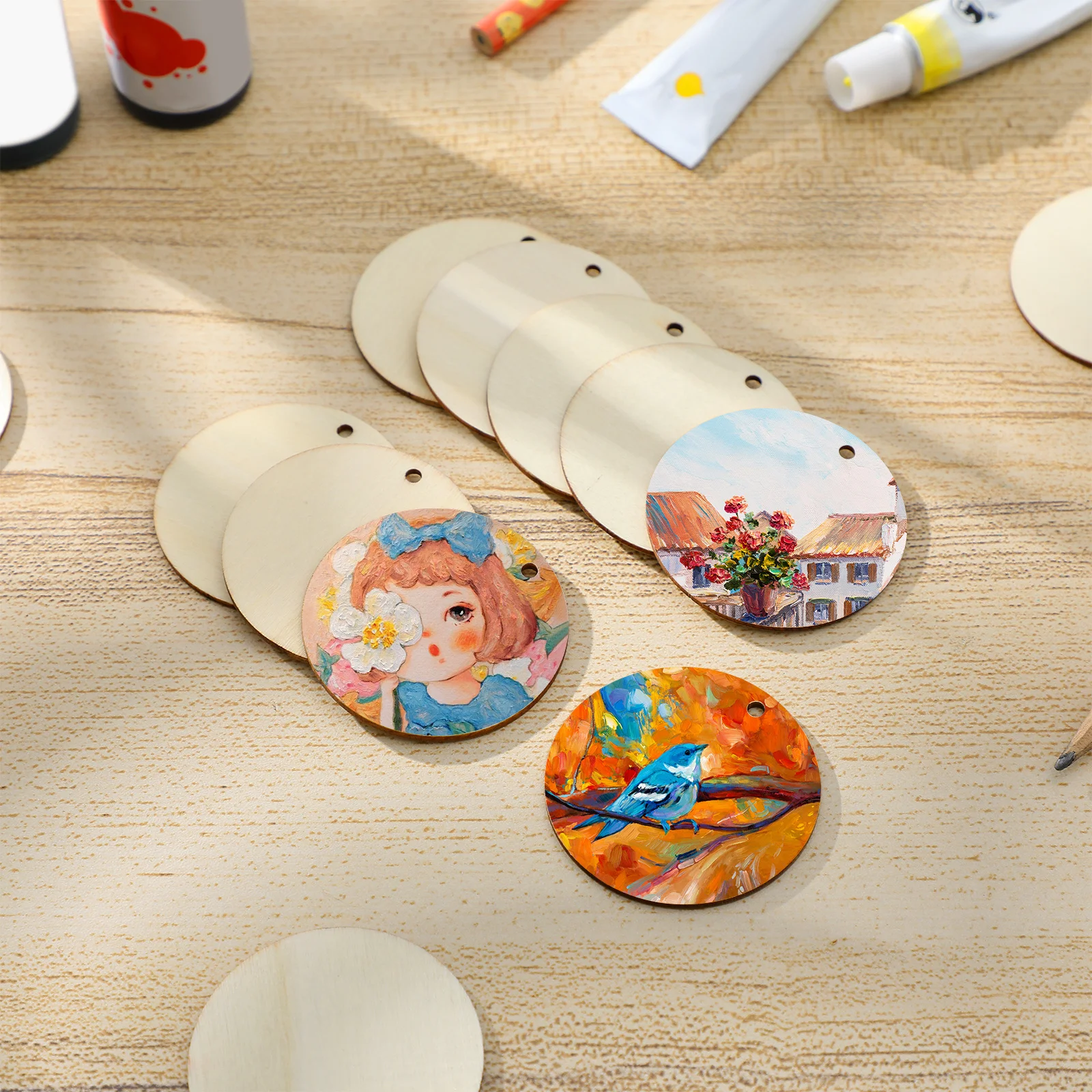 

50Pcs Round Wooden Slices Natural Unpainted Wood Chips for DIY Crafts Painting Handmade Tags Decorative Hanging Pendant