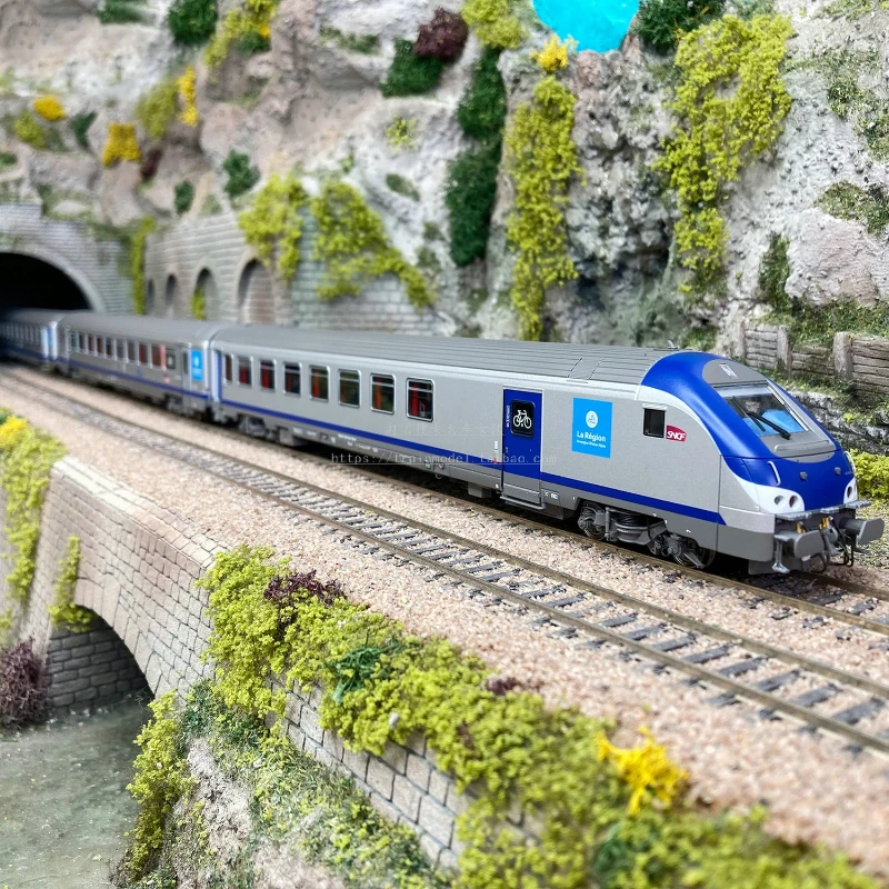 Model Kereta Api HO Tipe 1/87, Gerbong Penumpang dengan Lampu Tiga Bagian 41232 Blue Label Train Set, Mainan Anak Laki-laki, Hadiah