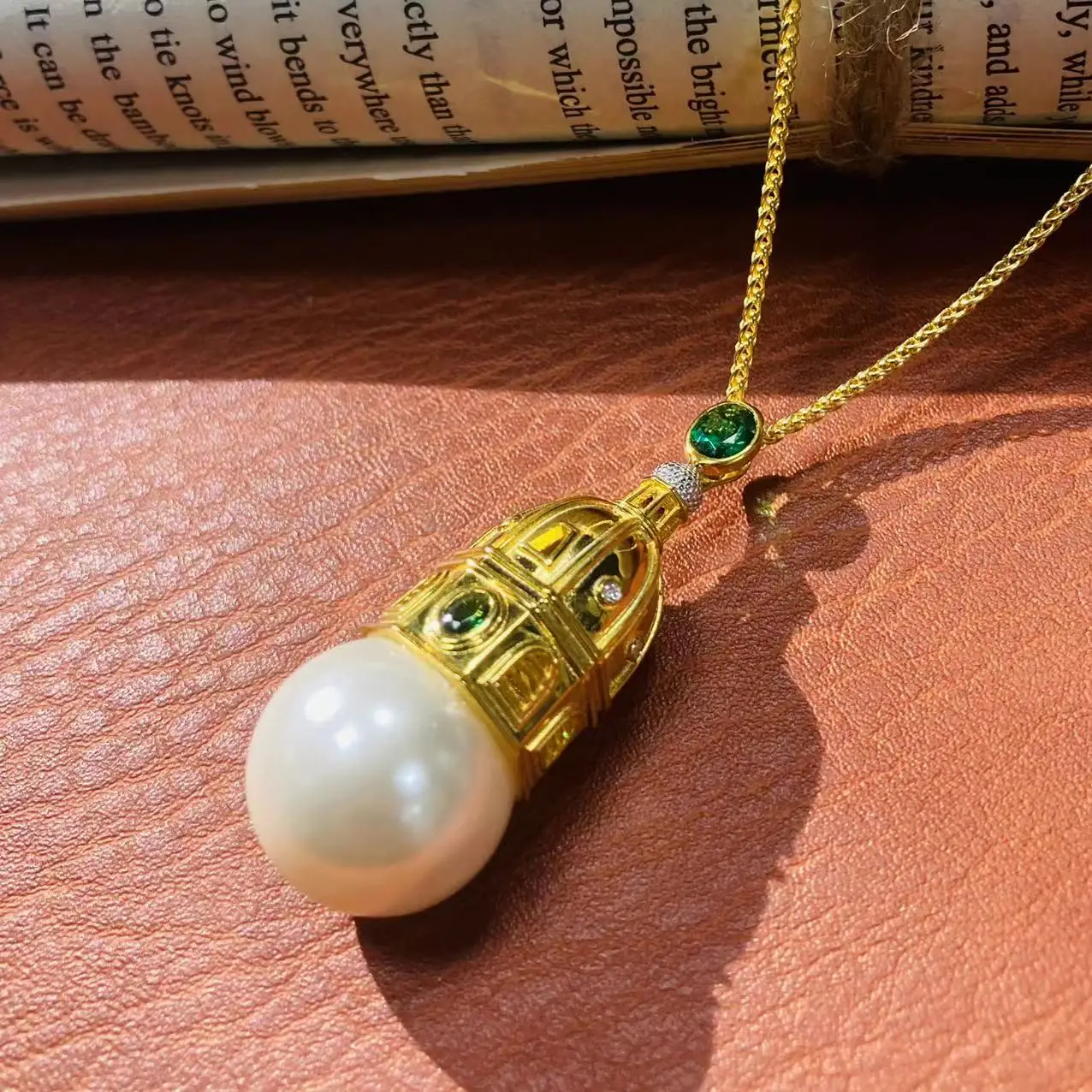 S925 Silver Plated 18k Gold Pearl Pendant Palace Archaism