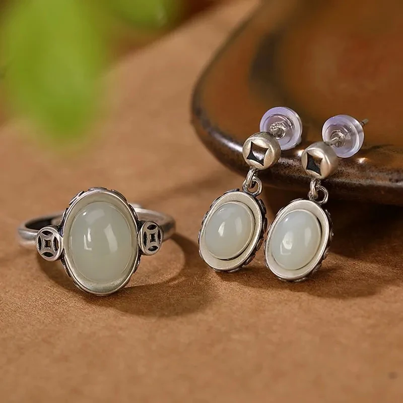 خمر Yuanbao الفضة 925 التصميم الكلاسيكي الطبيعي Hotan اليشم الأبيض النحاس عملة سحر أقراط امرأة خواتم مجموعات مجوهرات