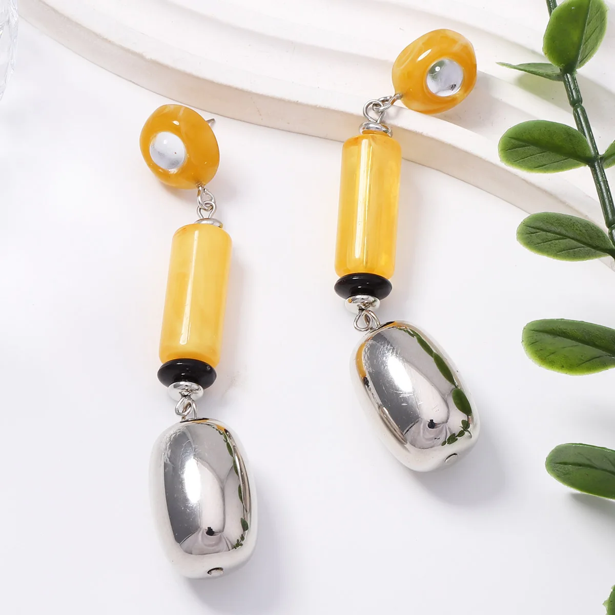 Vintage Harz-Ohrringe mit langen Anhängern für Damen, Perlenbesetzte Tropfenohrringe, Bohemian-Statement-Schmuck, Geschenke für Feiertage und Partys – Detail 6