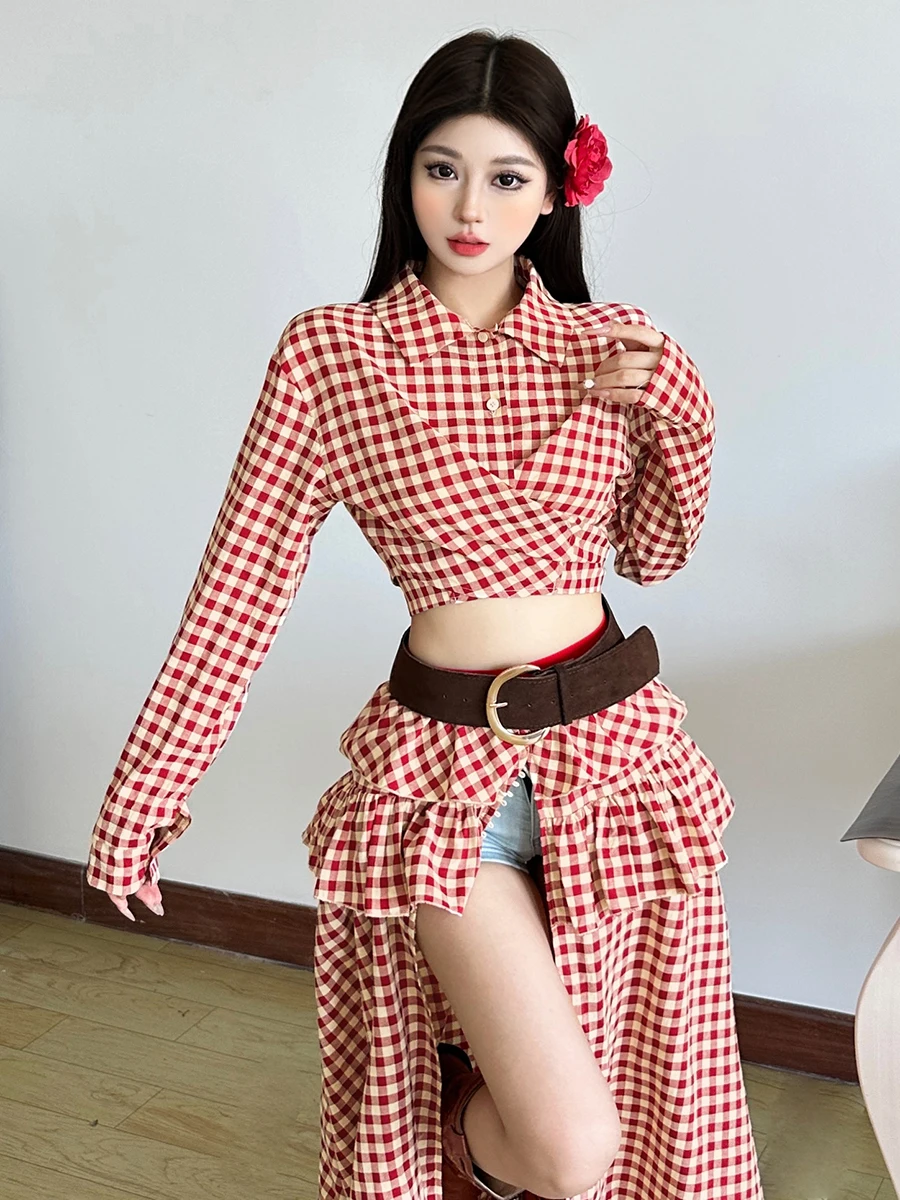 ชุดเสื้อและกระโปรงผ่าข้างสไตล์เรโทร ดีไซน์ผูกโบว์หวานซ่อนเปรี้ยว สำหรับผู้หญิง แฟชั่นทันสมัยและเซ็กซี่