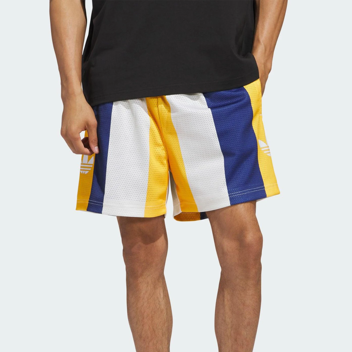 

Adidas genuine Three Stripes Unisex Fashion Breathable Basketball Shorts JD5187