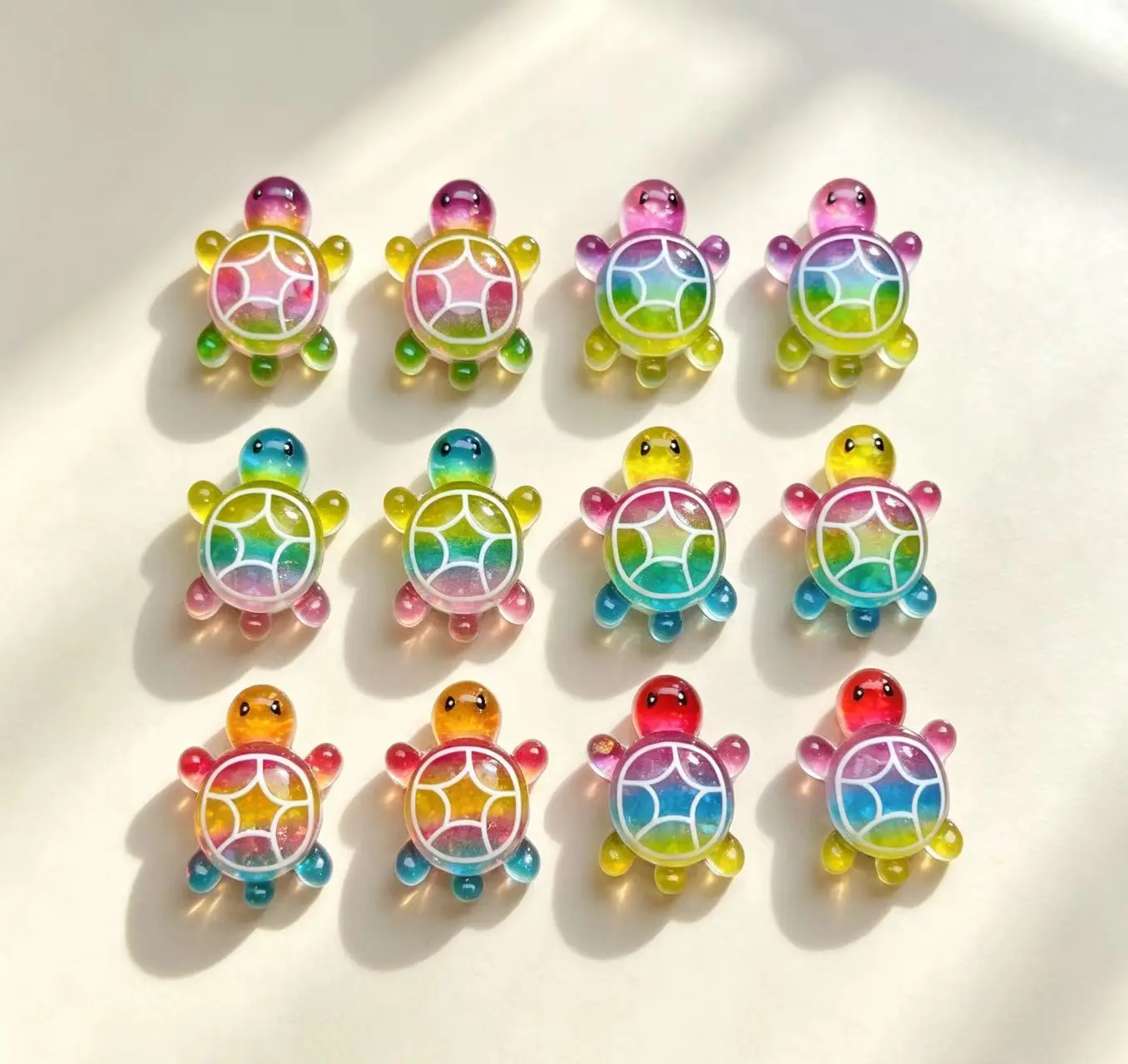 10pcs Cartoon Gradient Colorful Little Turtle Animal Resin Accessories Mini Small Toys Cute 3D Models Luminous Toy Ornaments