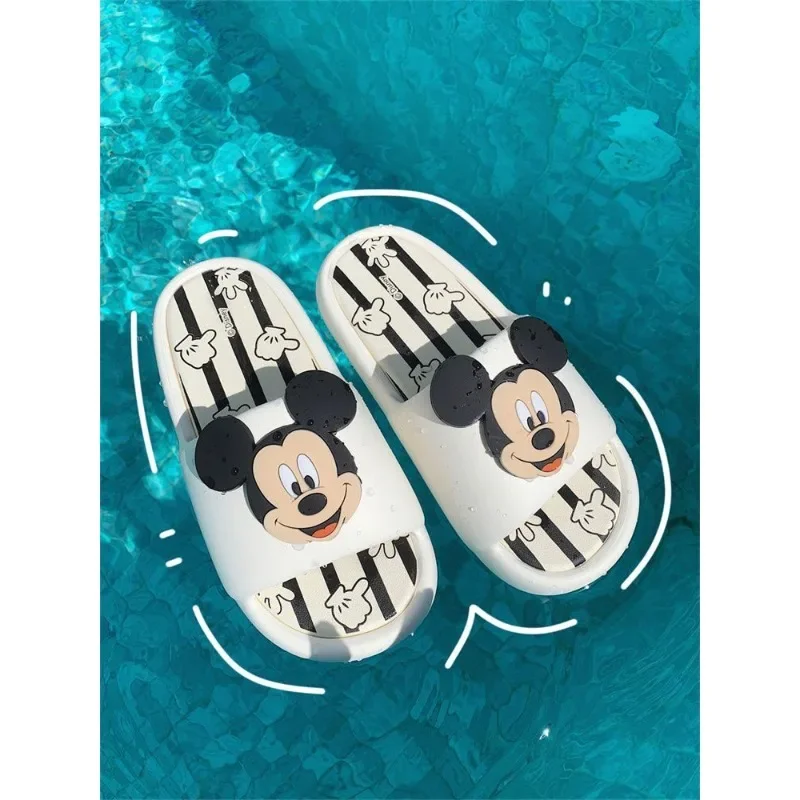 Back to school anime peripheral Mickey and Minnie casual and cute slippers for men and women dormitories as gifts for friends