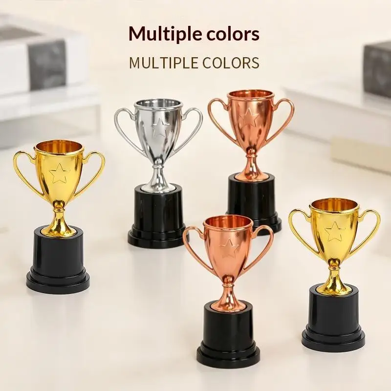 2 Stück Mini-Plastiktrophäen Kleine Auszeichnungen für Sportveranstaltungen in der Grundschule – Detail 6