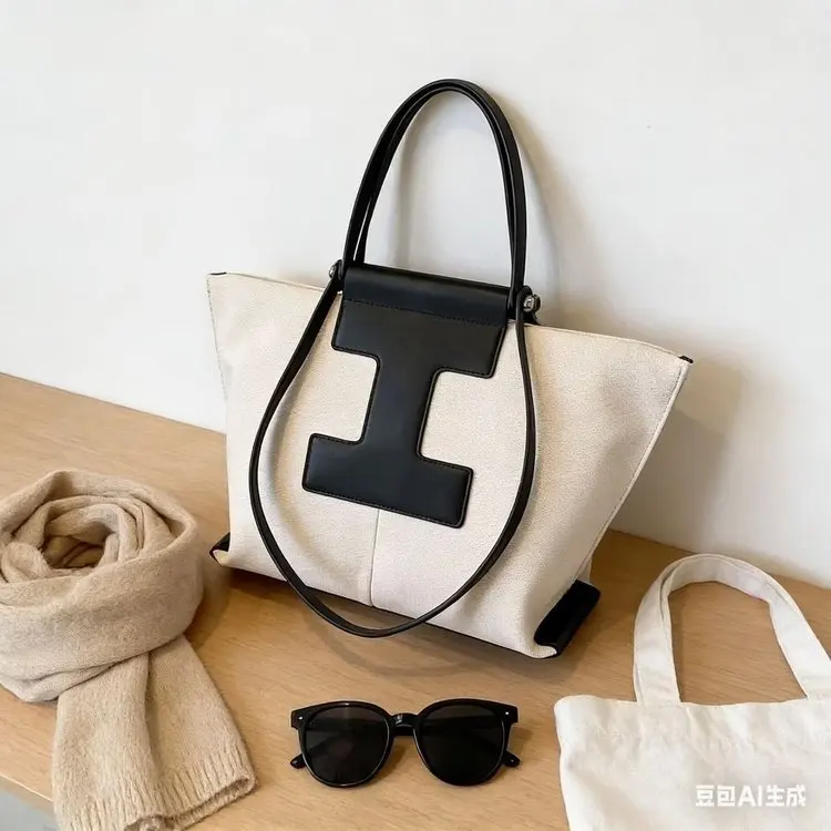 Minimalist Commuter Diaper Bag for Women Leather Handbag Shoulder Messenger Crossbody Purse Classic Vintage