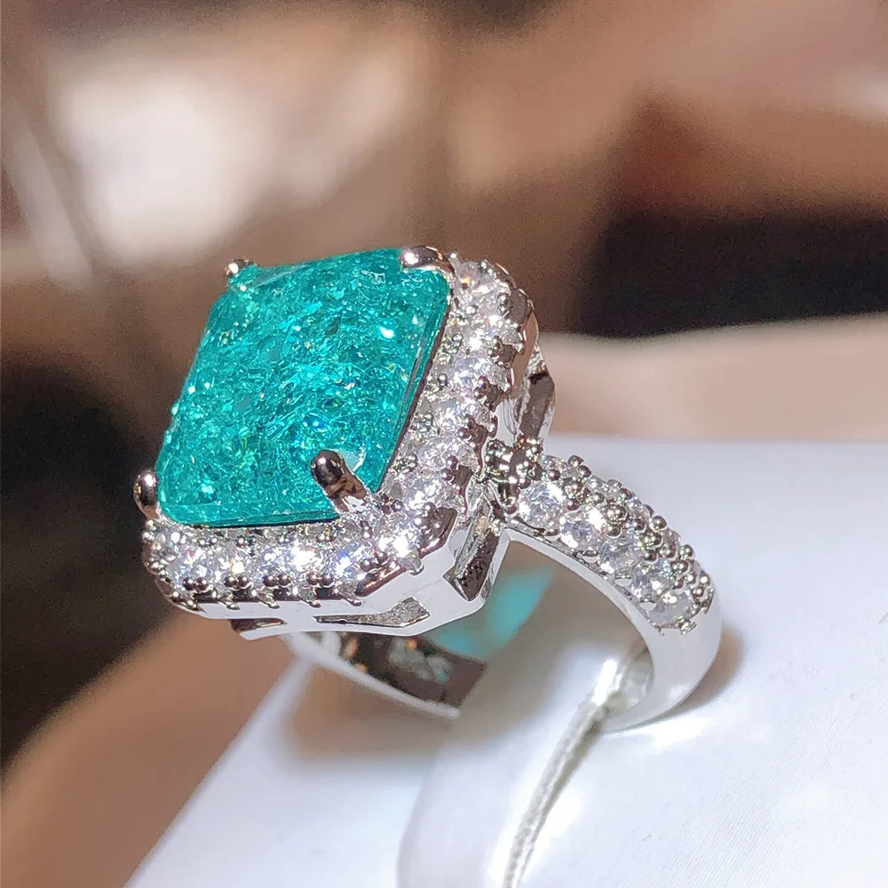 2024 New Exquisite Lake Blue Rectangular Emerald Zircon Ring for Women Fashion Jewelry Accessories Wedding Engagement Jewelry