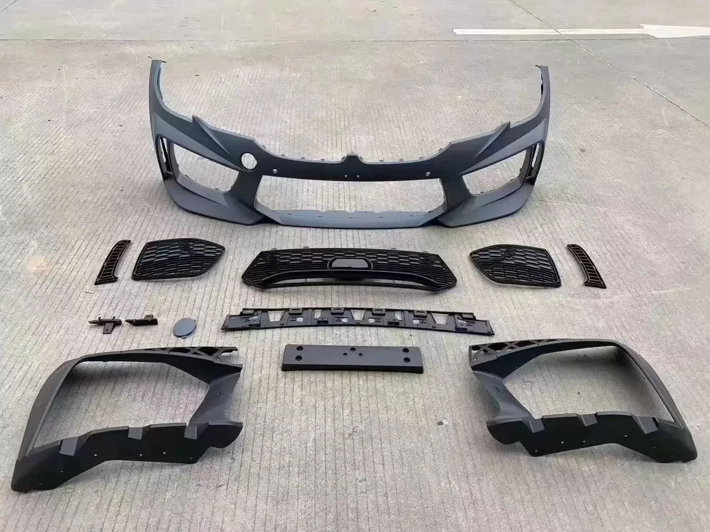 Für BMW 3er G20 G28 modifiziertes M8 Karosserie-Kit, Frontstoßstange, Frontlippe, Kühlergrill, Nebelscheinwerferabdeckung