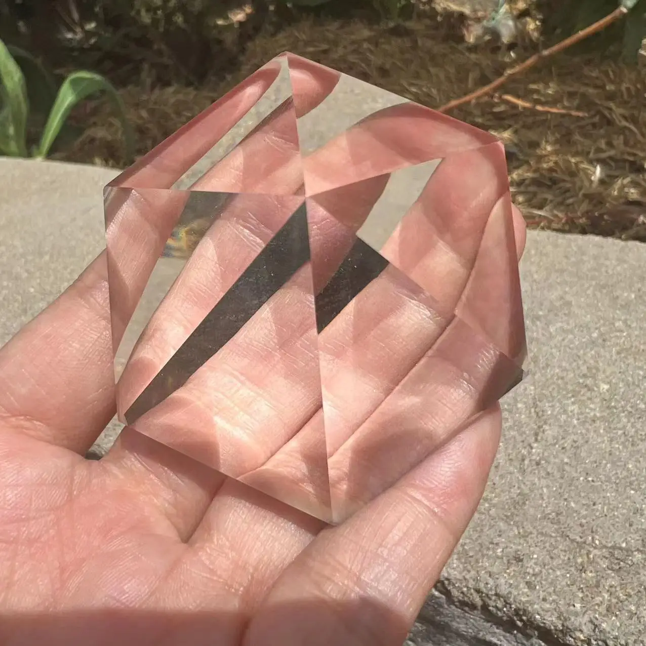 Crystal Pyramid New Type Hexagonal Pyramid 6 Faced Natural Clear Quartz Cap Pyramid Reiki Healing