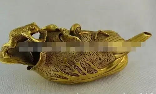 

Chinese Folk Brass Bronze Lotus cabbage Toad Frog Teapot Kettle Flagon wine pot