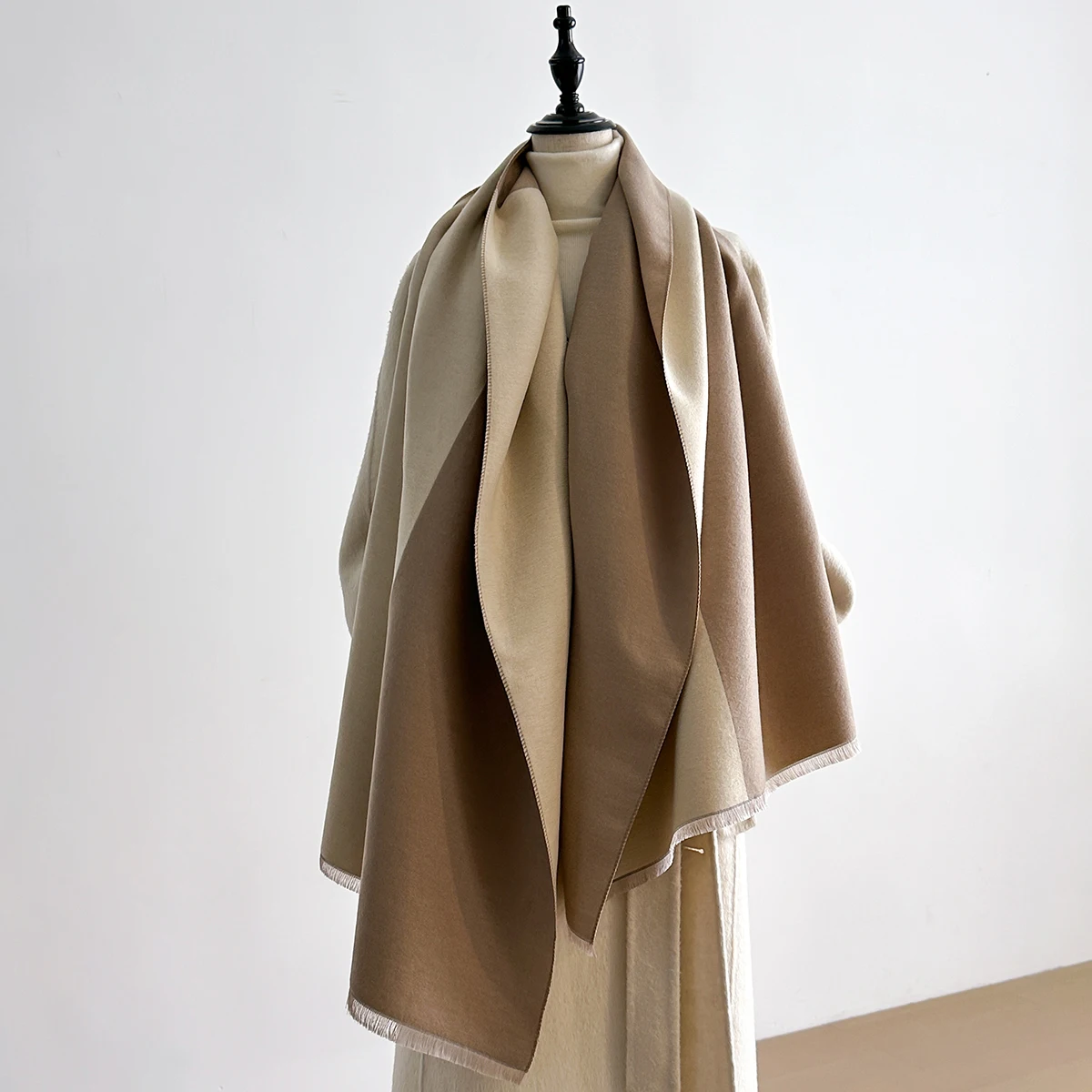 Thumbnail 2 - #50 Ranked Cashmere Wool Scarfs Picks in 2026