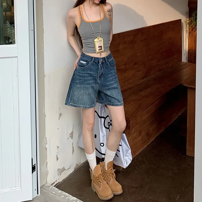 

Новые летние простые удобные тонкие джинсовые шорты. Модные и универсальные повседневные прямые шорты с высокой талией для женщин