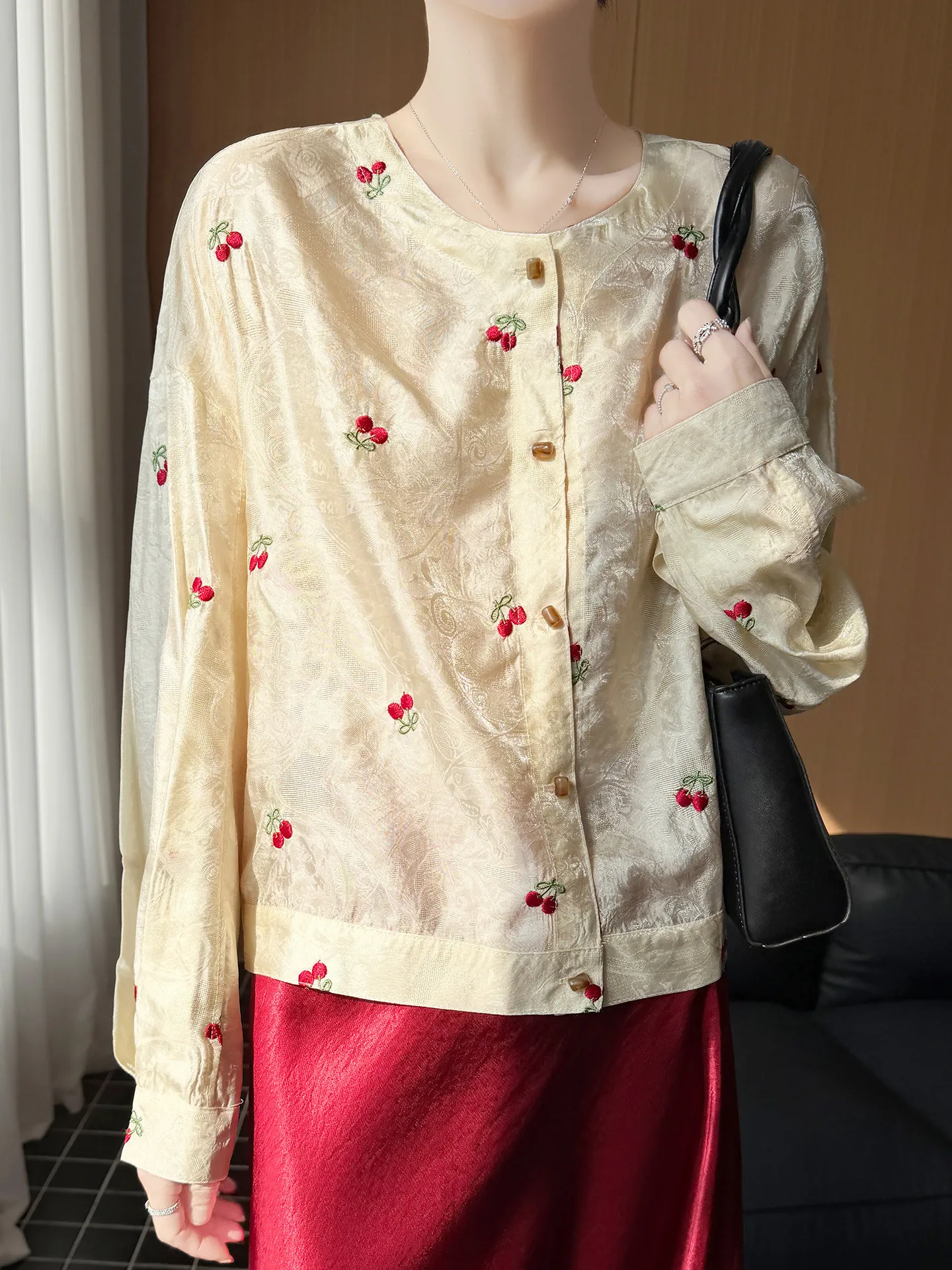 

Новая женская рубашка в китайском стиле с длинным рукавом, круглым вырезом, свободного кроя, с защитой от солнца, шелковая, с вышивкой вишни, открытый кардиган, весна-лето