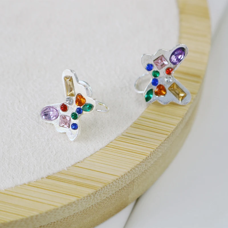 

Colored zircon butterfly earrings for women with exquisite and high-end feel. Instagram style earrings with niche design, simple