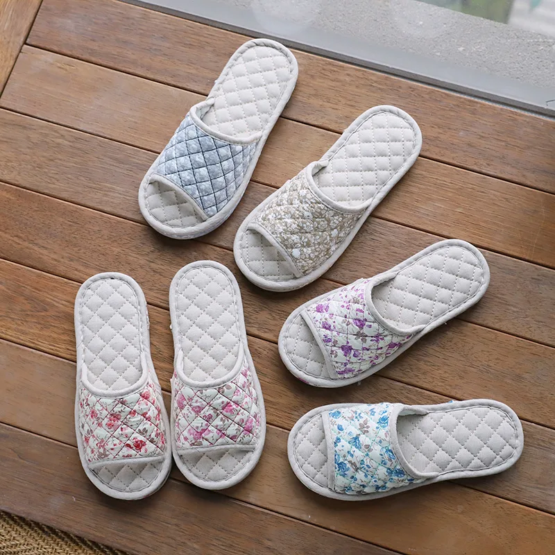 Cotton Home Slippers for Men And Women Anti-Slip Soft Bottom Indoor Floor Friendly Machine Washable Quiet Couple Slippers