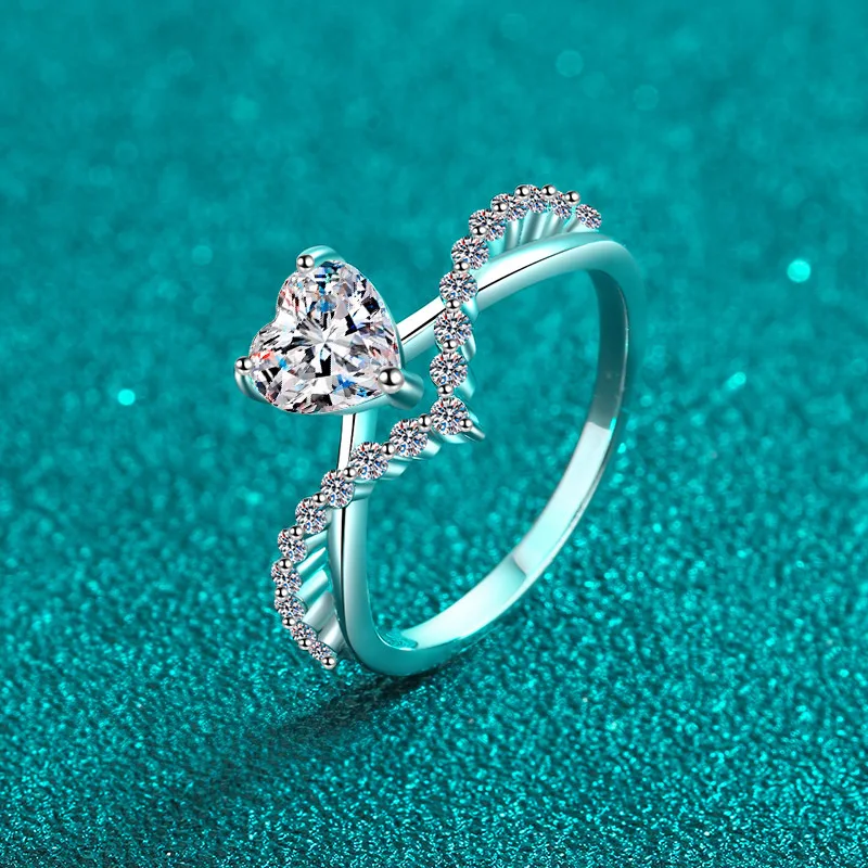 1ct Heart Moissanite Women Ring 925 Sterling Silver D Color VVS1 Moissanite Diamond Engagement Ring Platinum Plated Pass Tester
