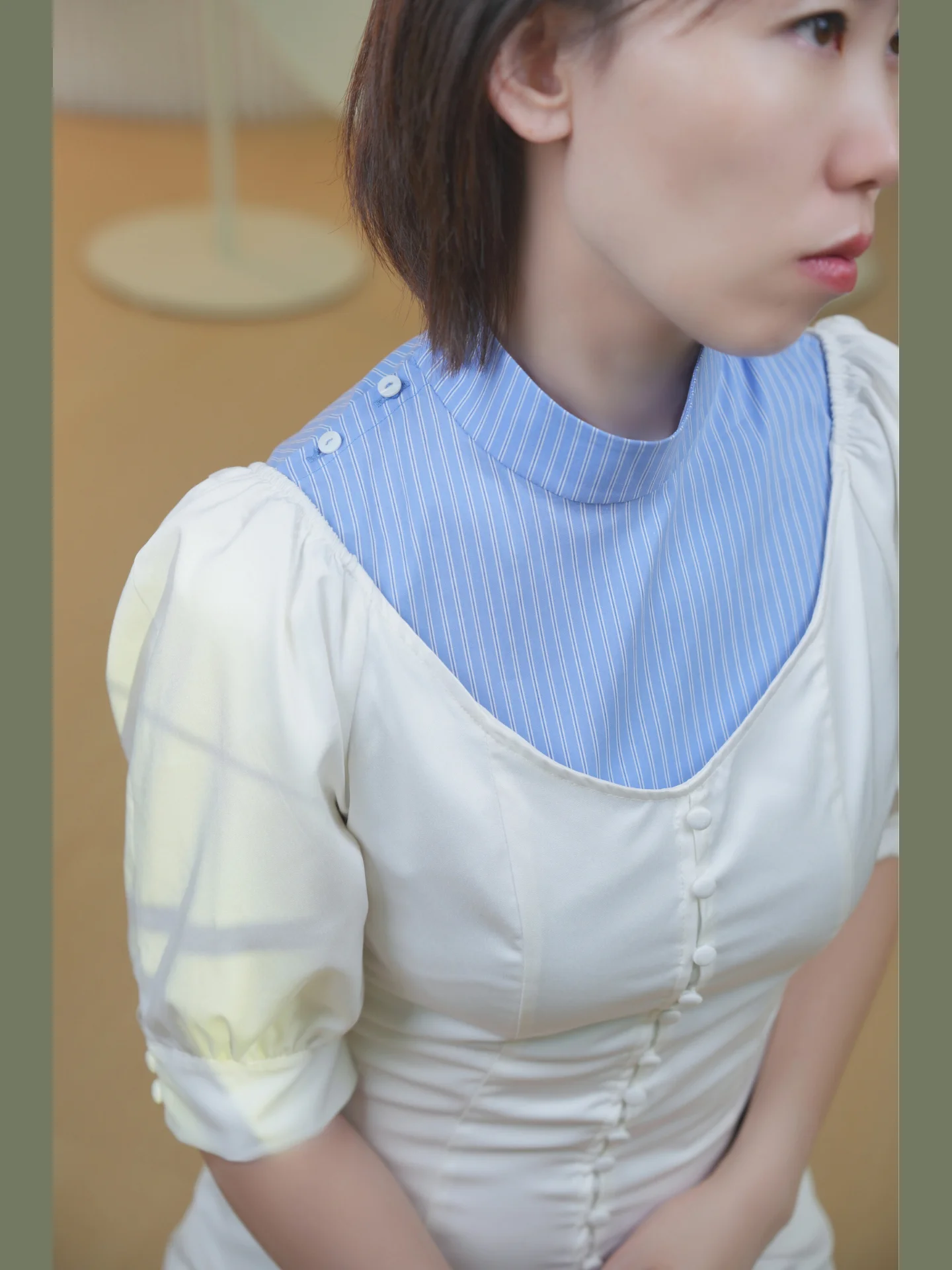 モダンレトロストライプコットンブラウス、フェイクカラーベース付き、ファッショナブルカジュアル、2025年秋コレクション、若い女の子向け