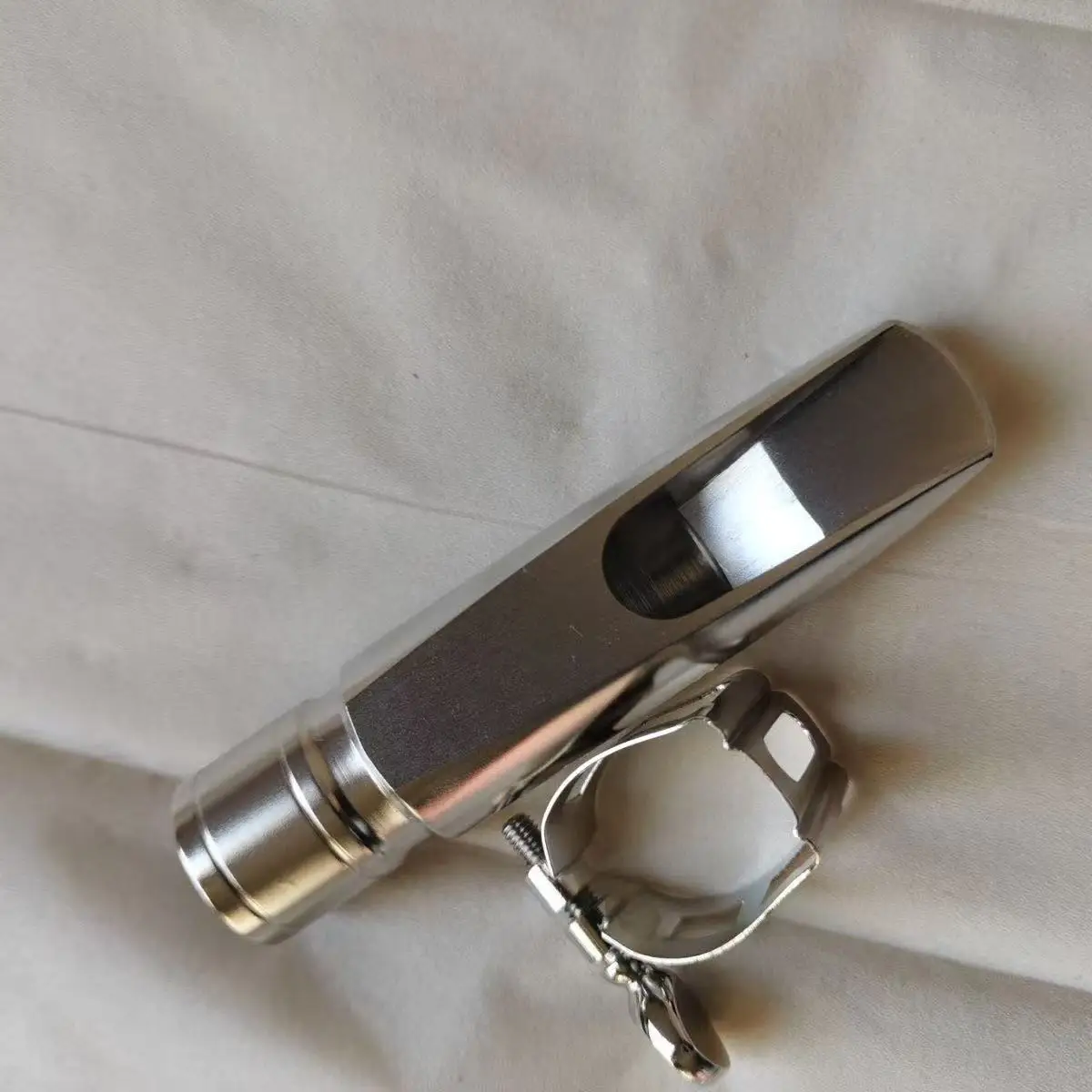 New Nickel Plated Double Baffle Alto Saxophone Mouthpiece with Ligature Without Cap