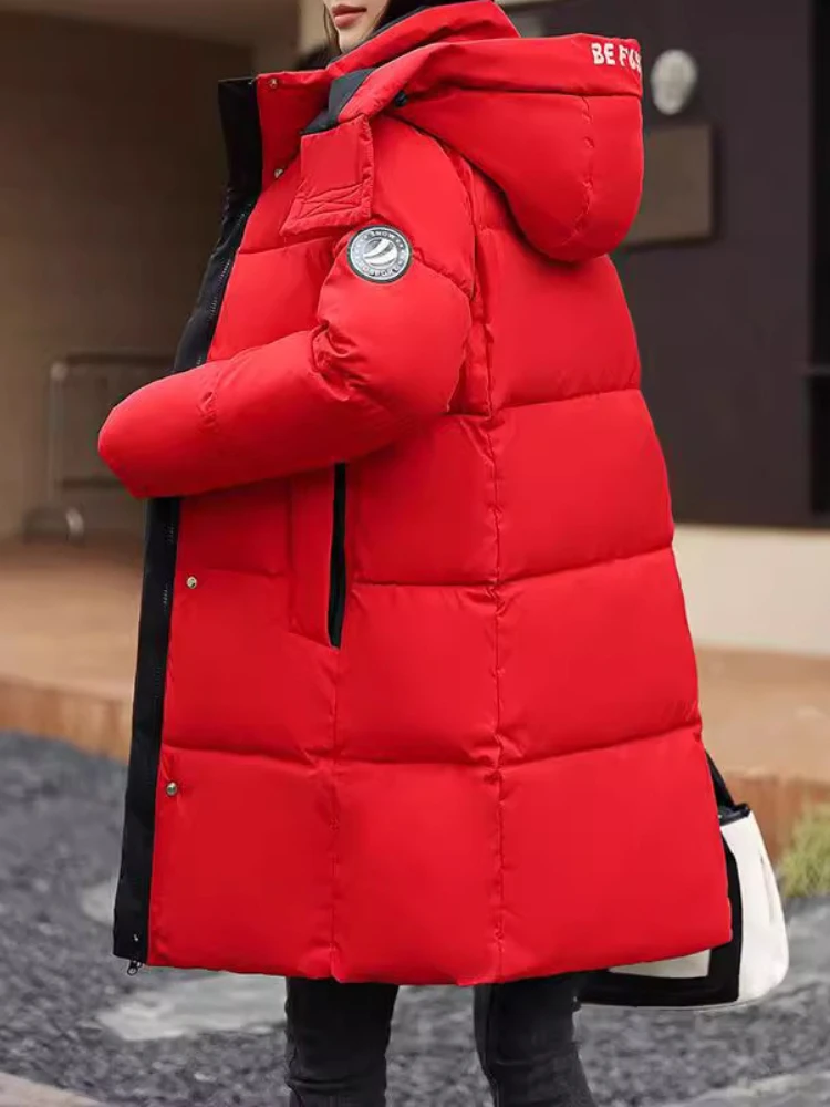 Neu in der Winter-Daunen-Baumwolljacke für Damen, warme, verdickte, mit Baumwolle gefütterte Jacke, koreanische, lockere Parkas in Übergröße, langer Mantel