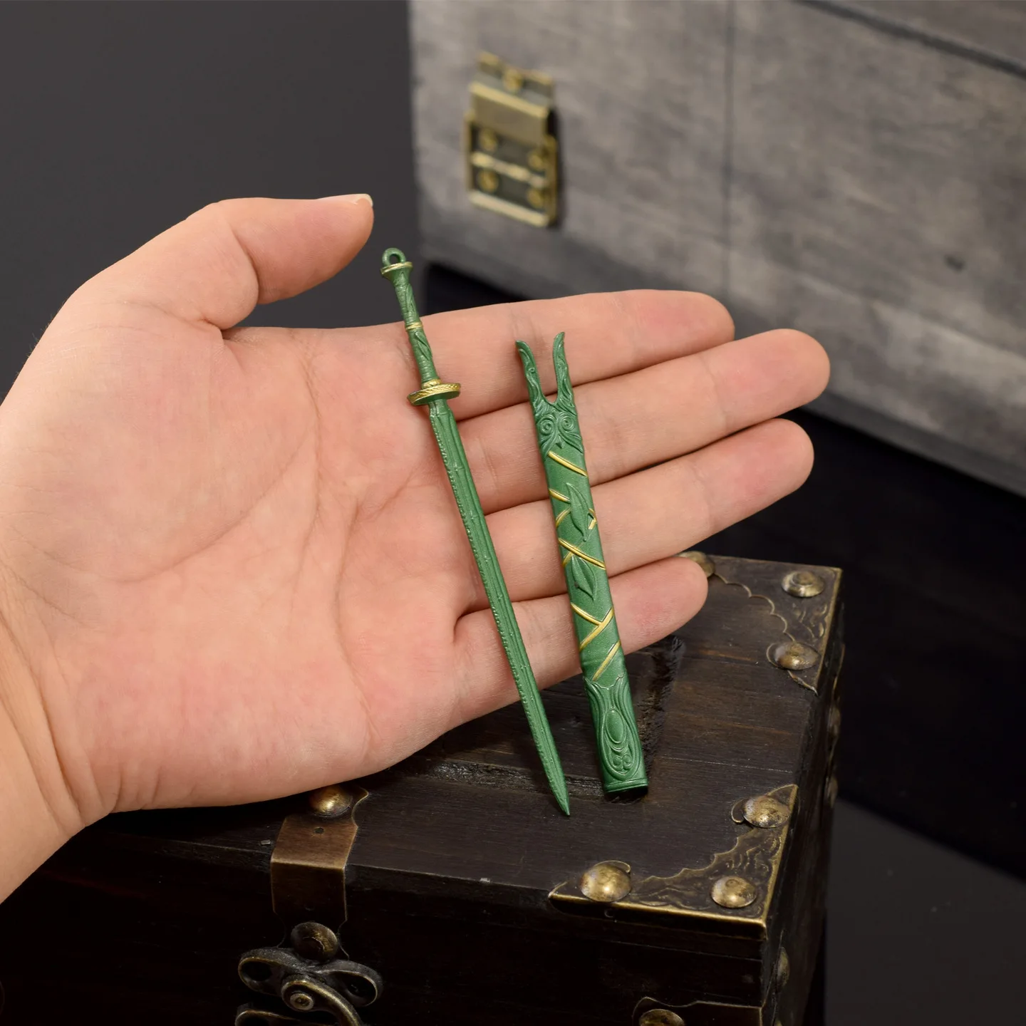 4.7inch Ancient Cold Swords Qingzhu Feng Cloud Katana Kayser Knife Sword of King Goujian of Yue Qin Shihuang Knives Safety Toys